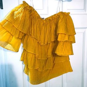 Size small off the shoulder blouse